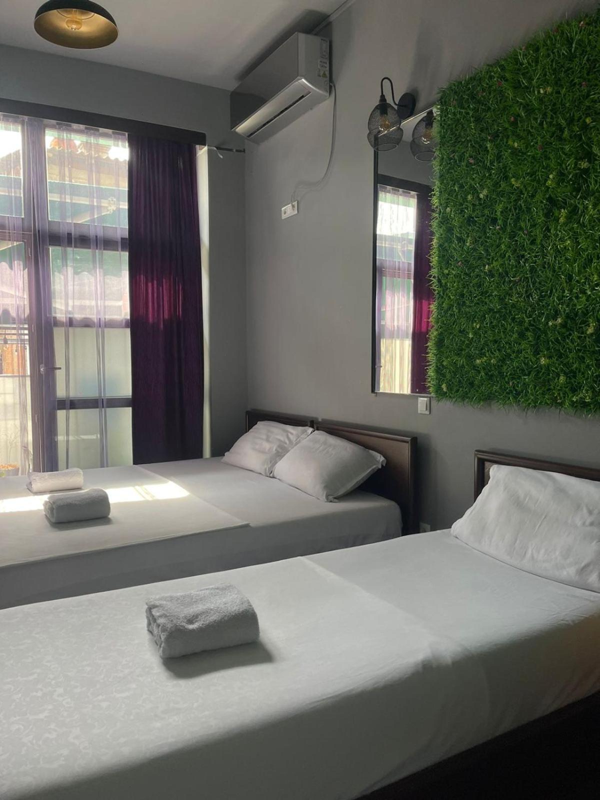 Hotel In Time Призрен Экстерьер фото