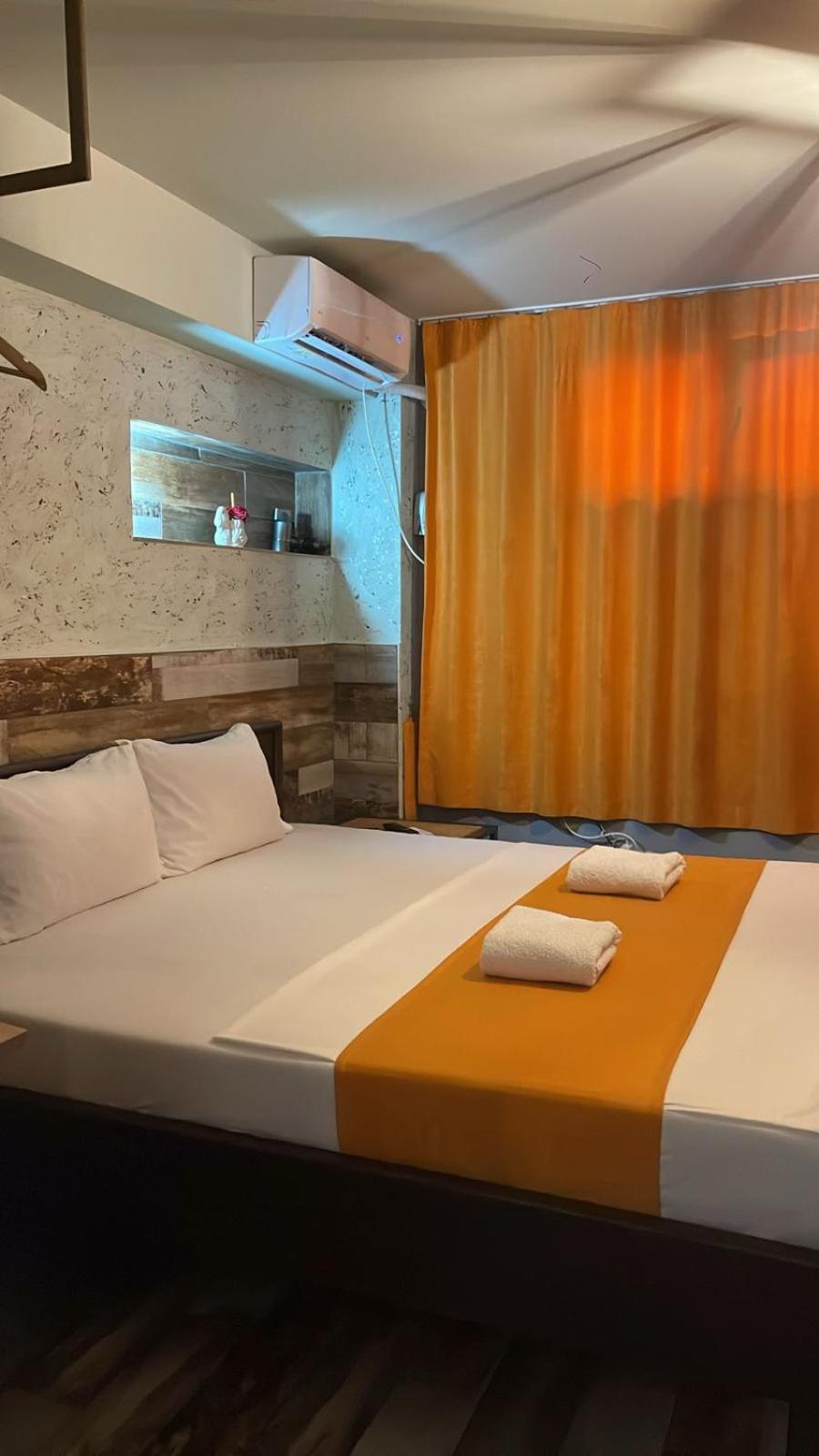 Hotel In Time Призрен Экстерьер фото